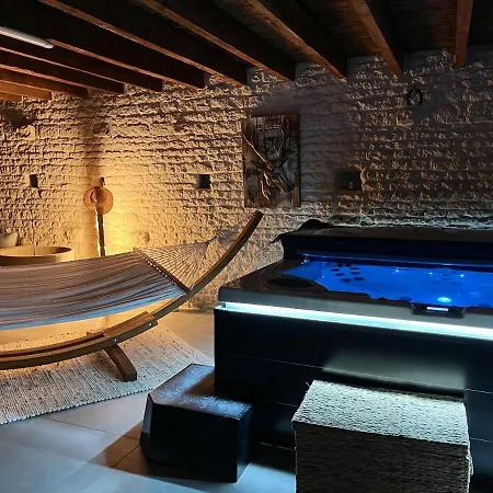 Holiday home Maison Charmante Avec A