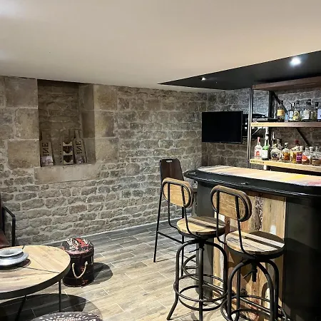 Maison Charmante Avec A Nyaraló Niort