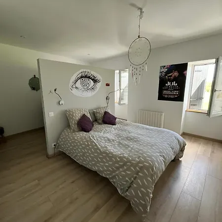 Maison Charmante Avec A Niort
